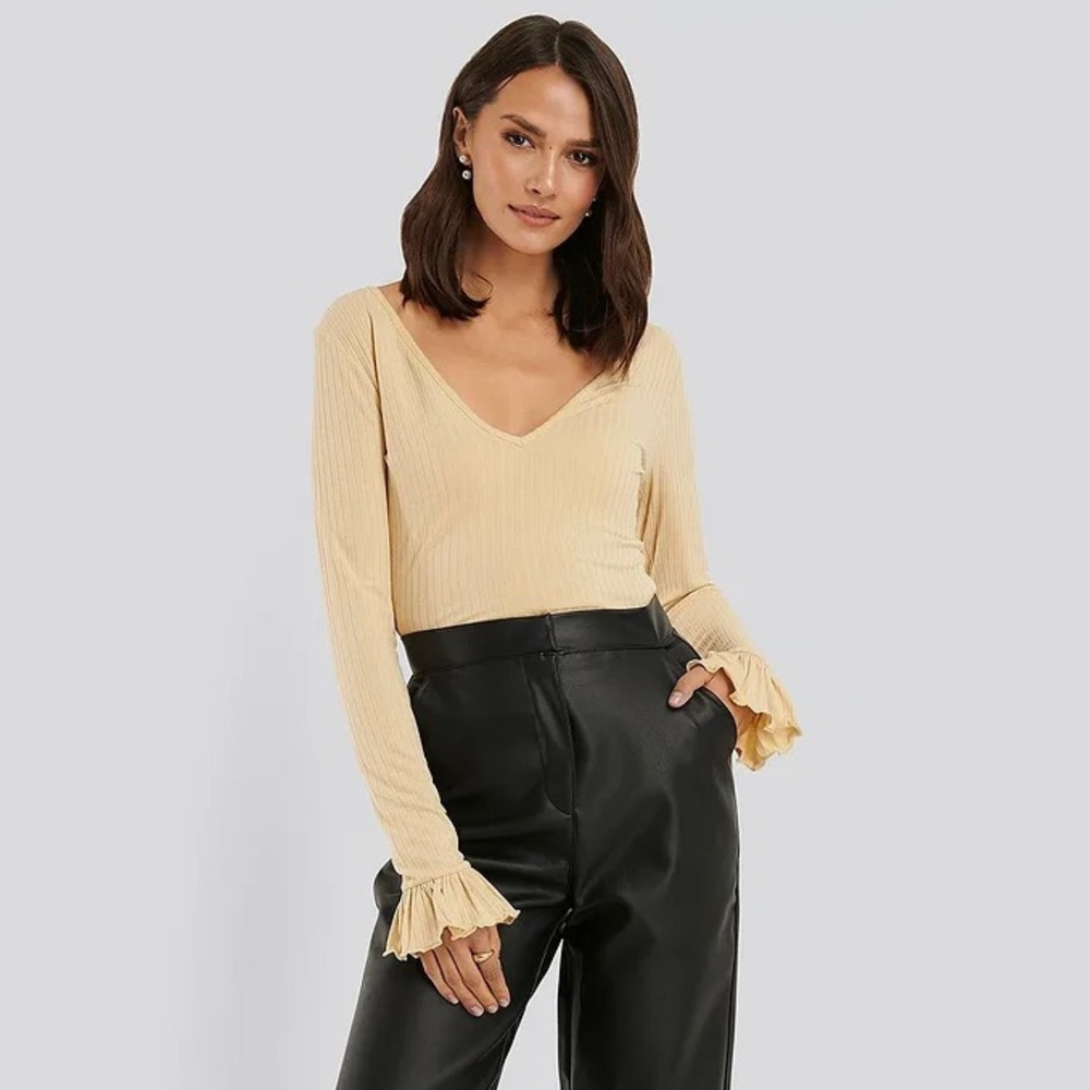 NWT Nadine Klein x NA-KD Ruffle Long Sleeve